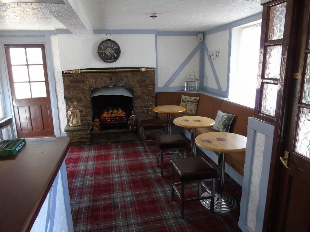 The Pembrey Country Inn Dış mekan fotoğraf